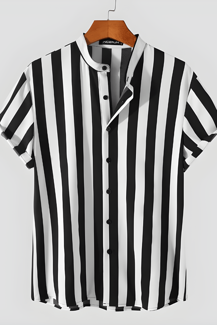 מכופתרת ״דין״