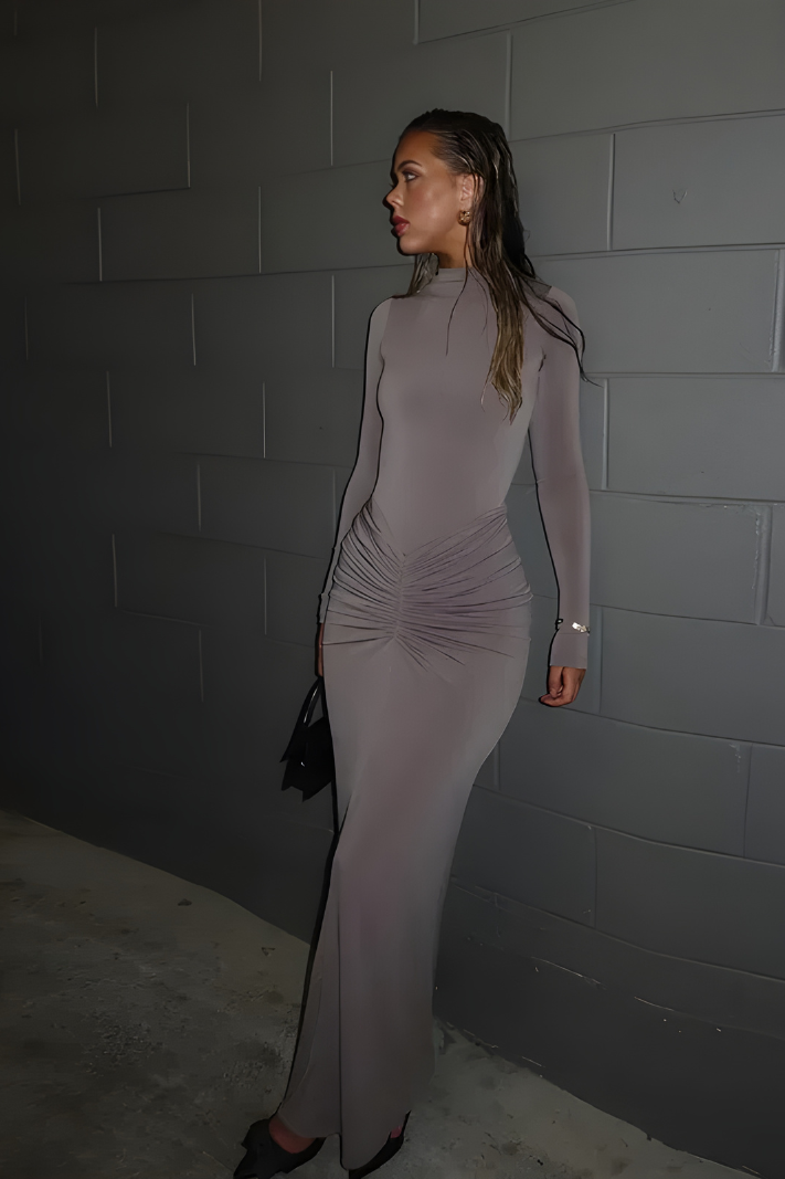 שמלת "וונדה"