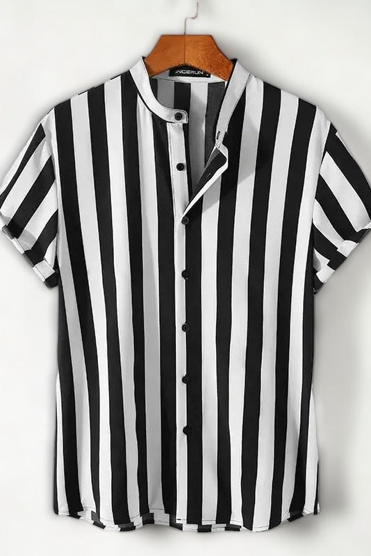 מכופתרת ״דין״