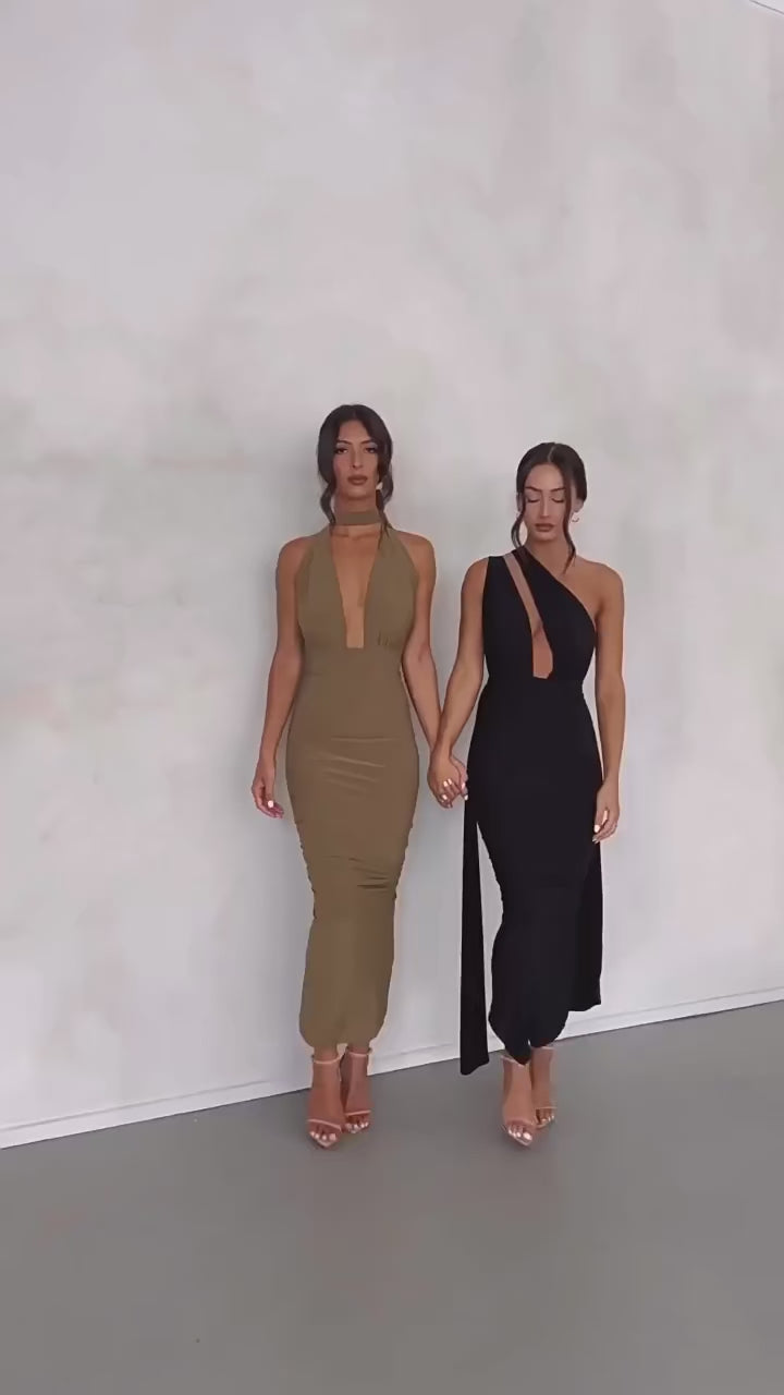 שמלת ״אודט״