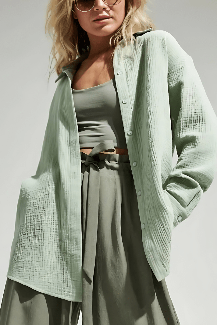 מכופתרת ״מיקאלה״