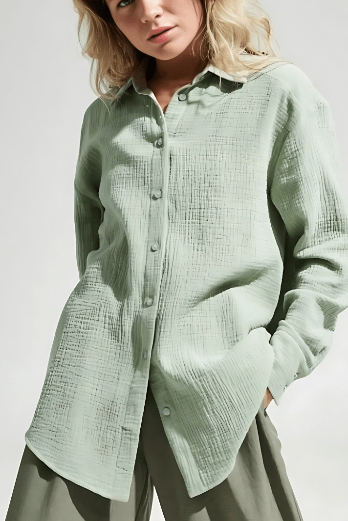 מכופתרת ״מיקאלה״