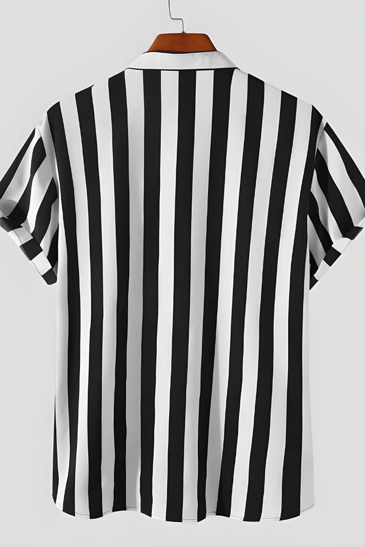 מכופתרת ״דין״