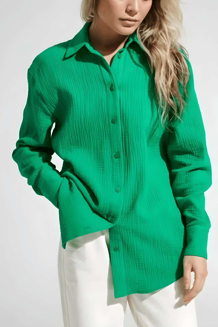 מכופתרת ״מיקאלה״