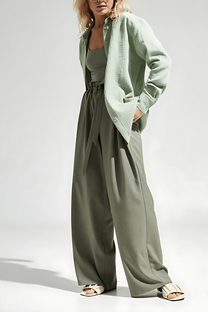 מכופתרת ״מיקאלה״