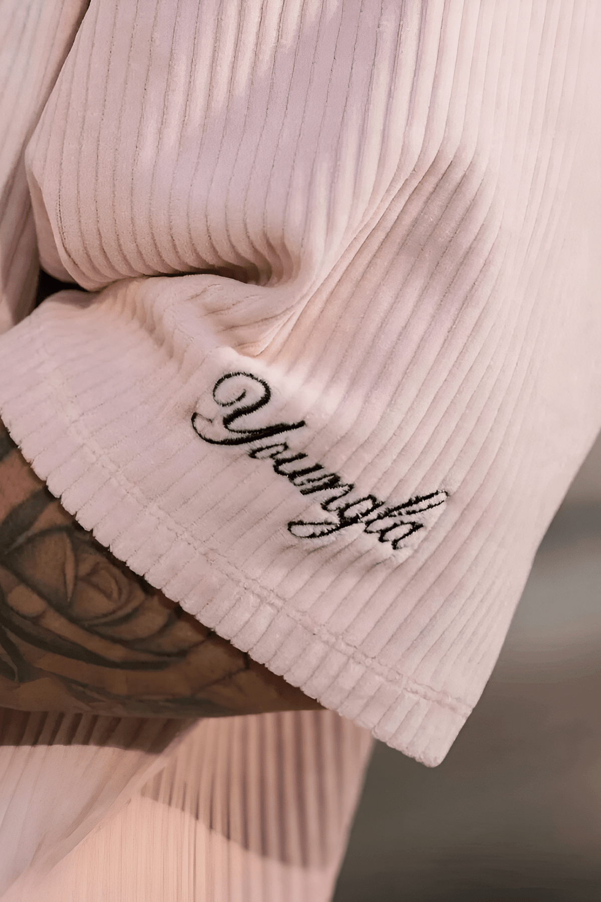 חולצת "לאון" לחגים